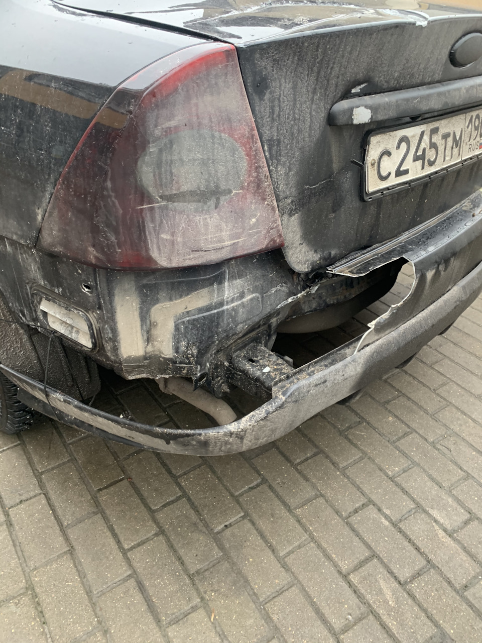Первая авария — Ford Focus II Sedan, 1,6 л, 2008 года | ДТП | DRIVE2
