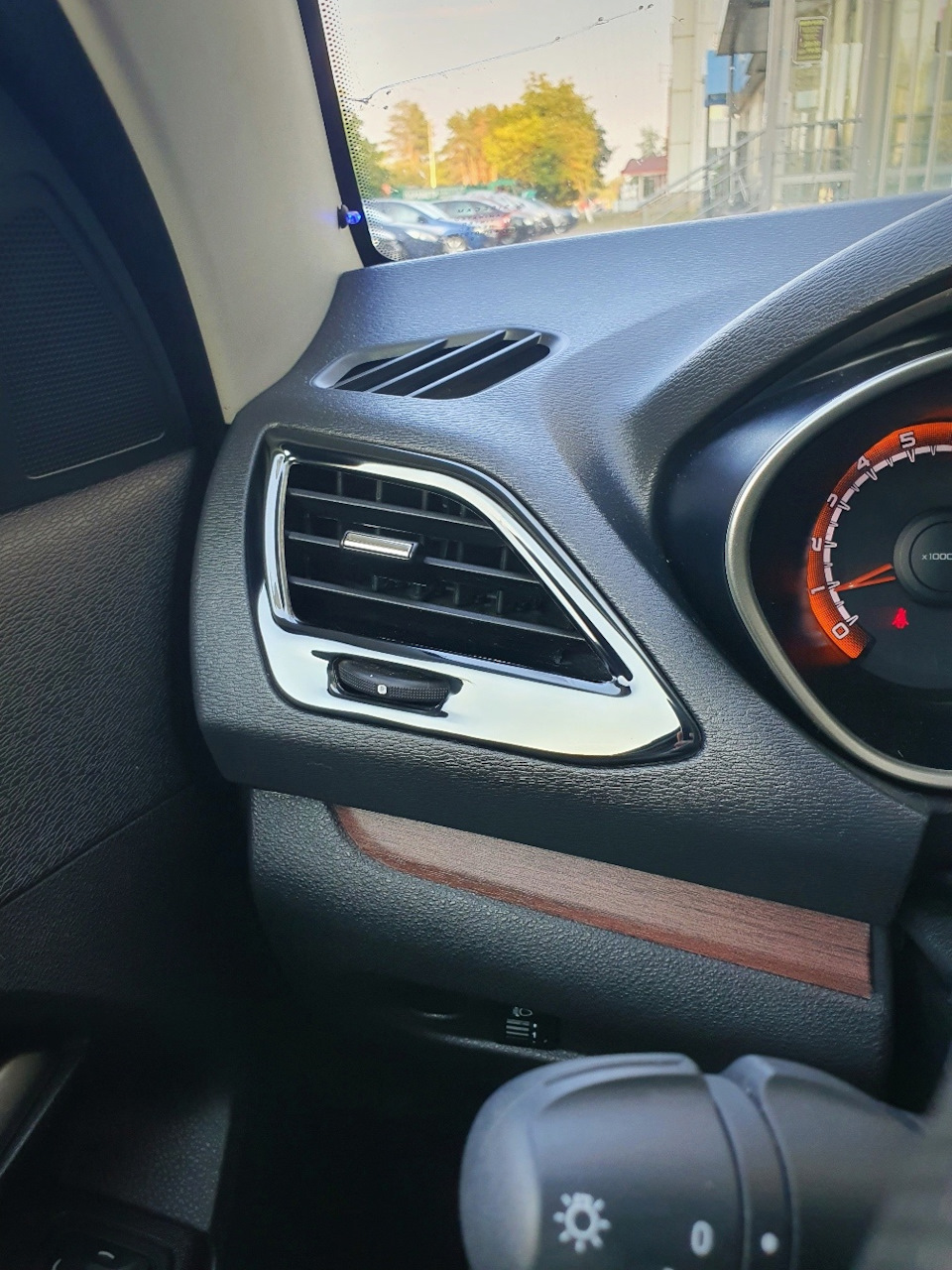 Фото в бортжурнале Lada Vesta SW Cross (1G)