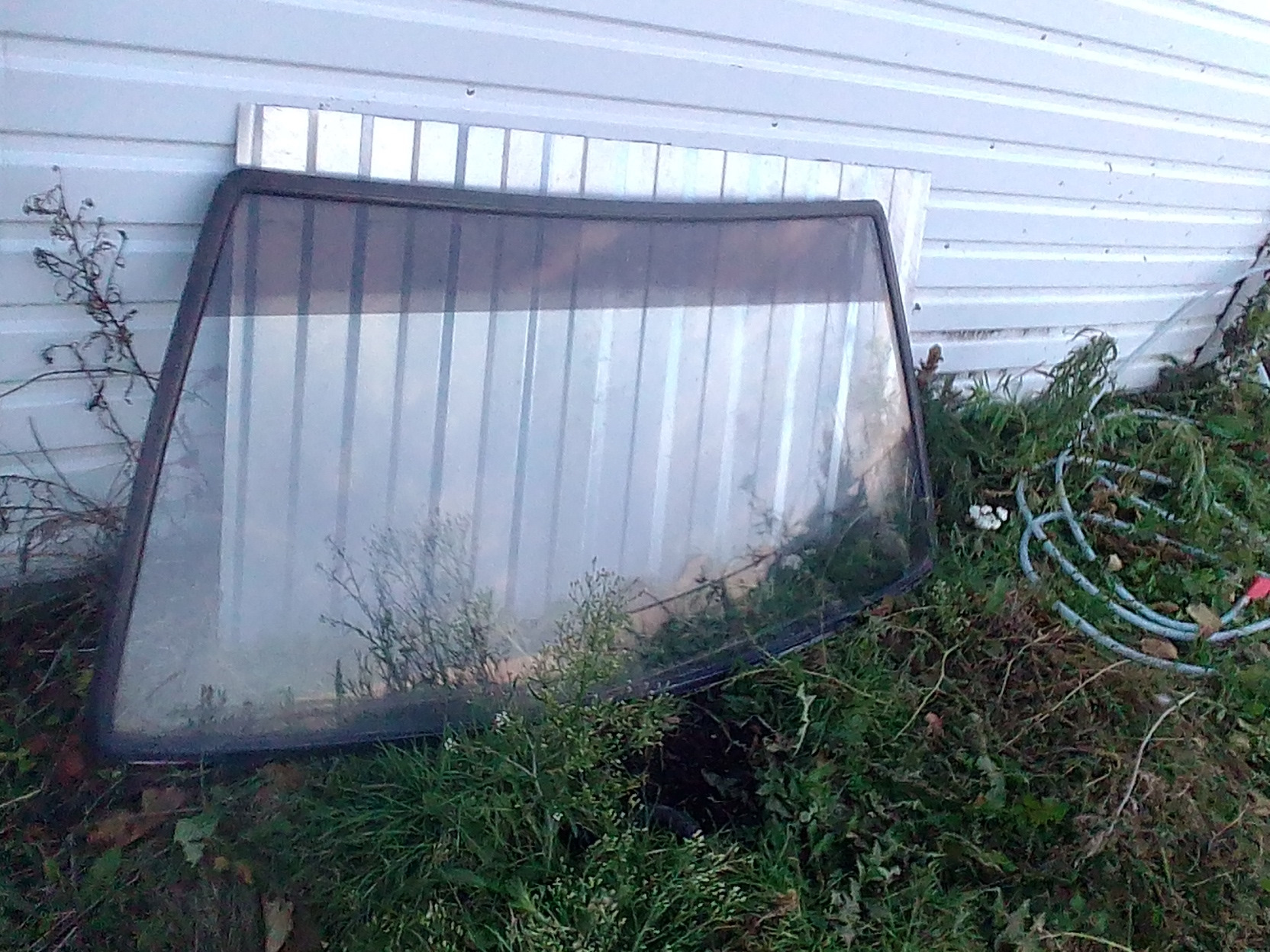 Замена лобового стекла. — Lada 2108, 1,3 л, 1989 года | поломка | DRIVE2