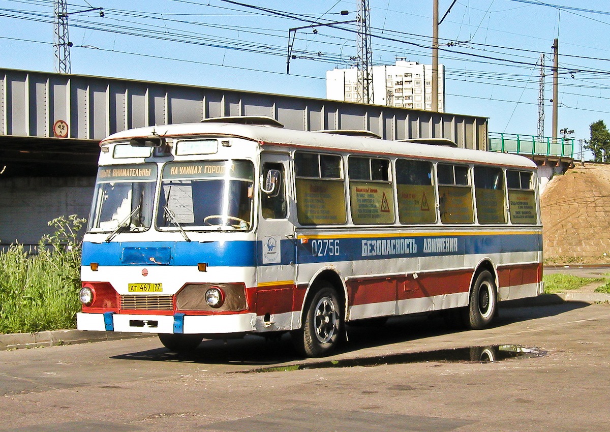 Фотографии автобусов ЛИАЗ-677М.