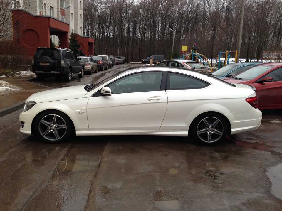 Mercedes w204 Coupe Р±РµР»С‹Р№