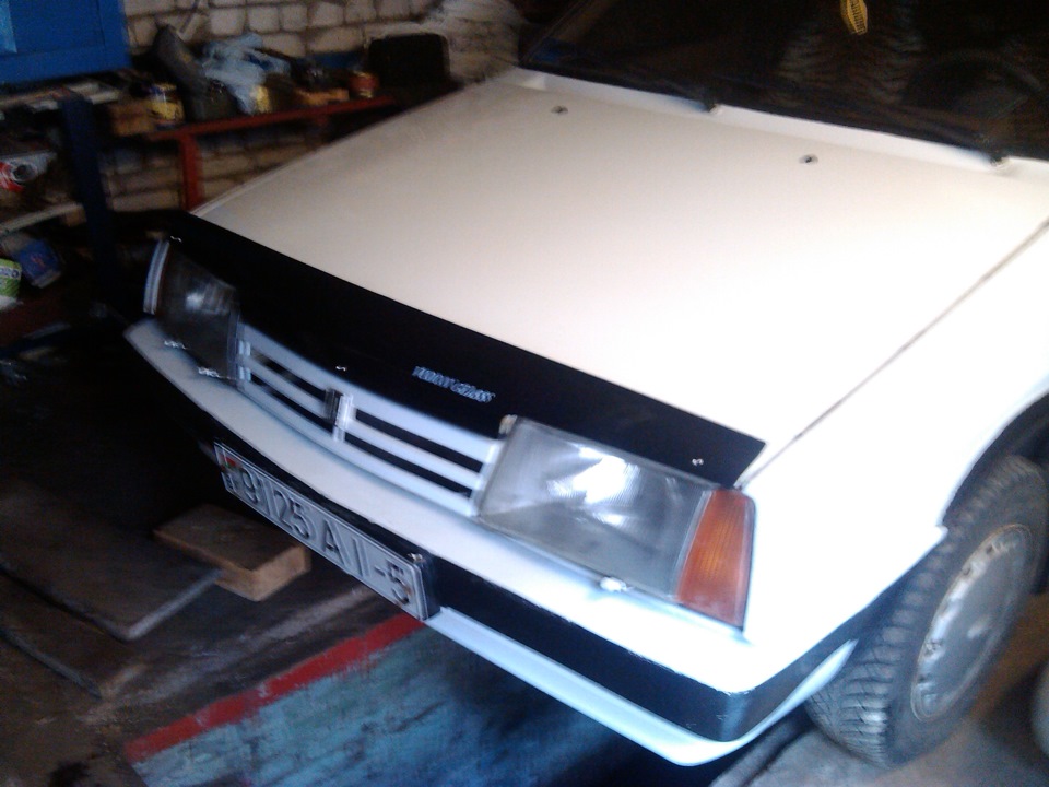 Окраска капота. — Lada 21093, 1,5 л, 1993 года | кузовной ремонт | DRIVE2