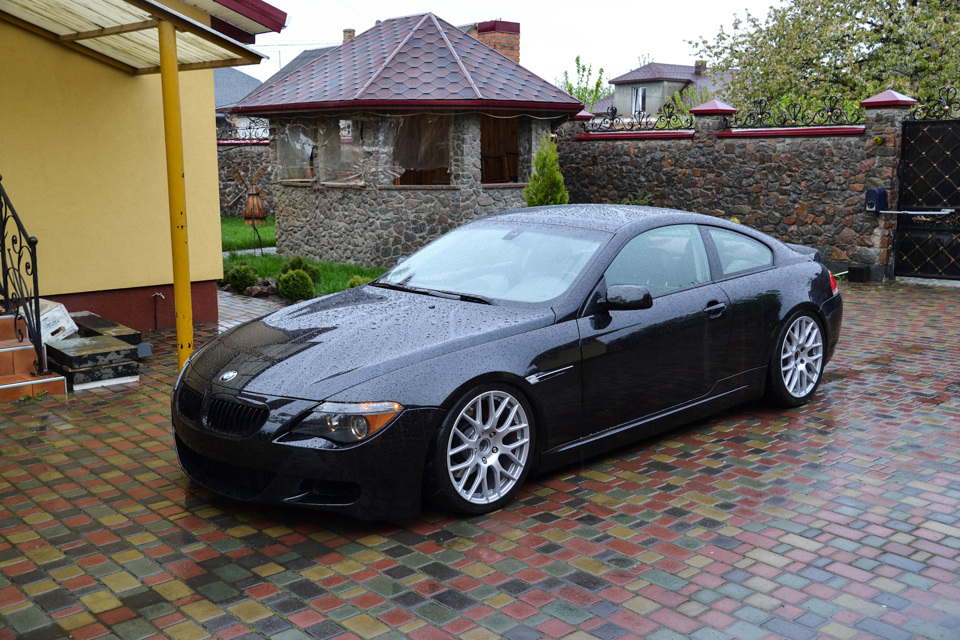 BMW e63 Black