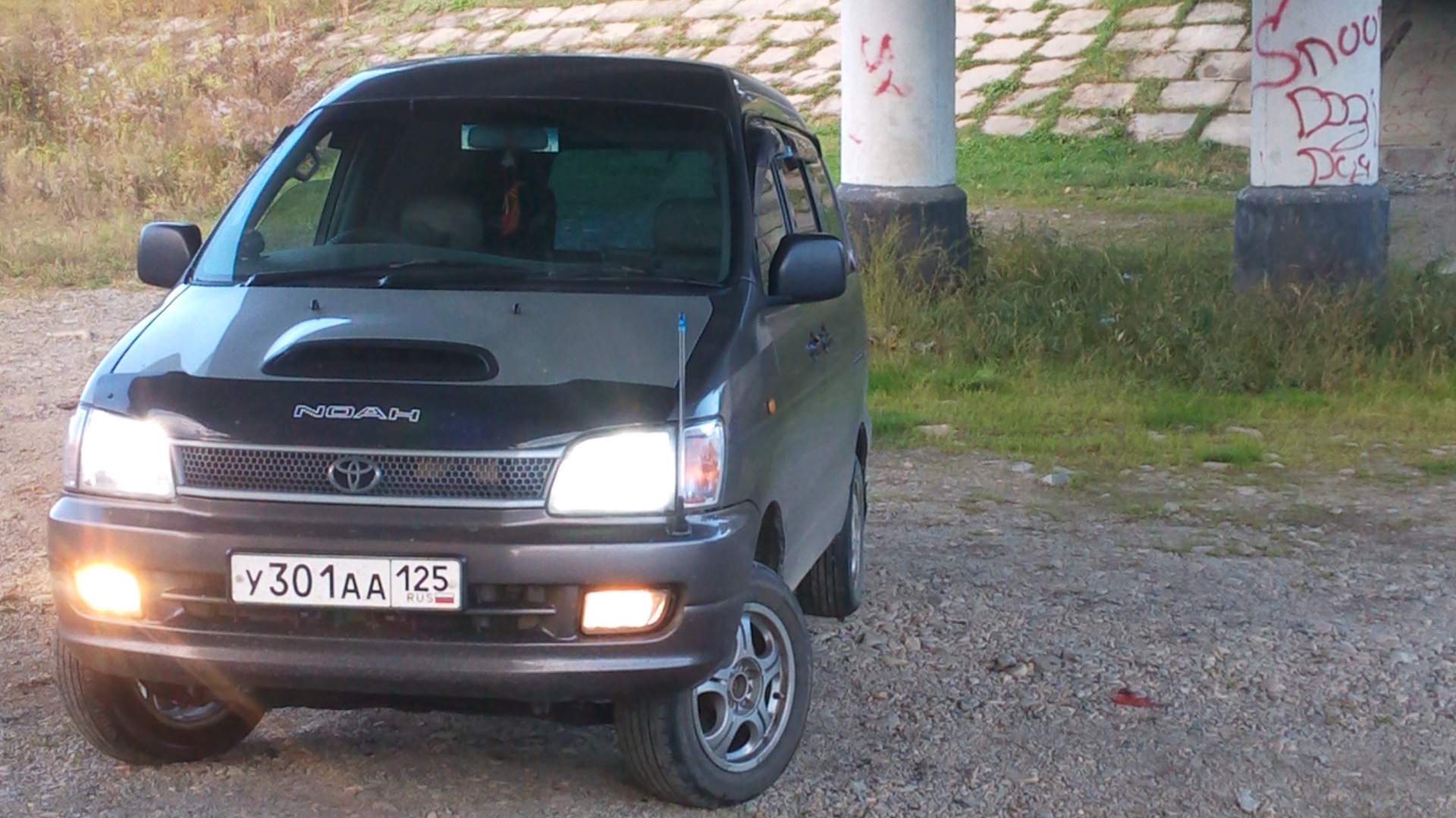 Тойота noah дизель. Колеса для toyota lite ace noah 1994. Toyota lite ace noah. Ноах дизель. Тойота field tourer.