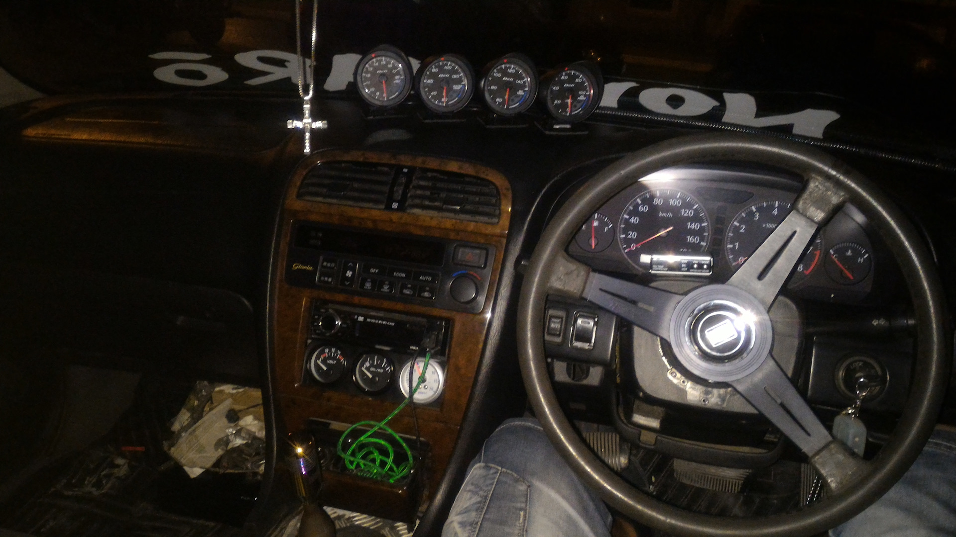 пыльник кастом на кулису) — Nissan Gloria (10G), 4,5 л, 1998 года ...