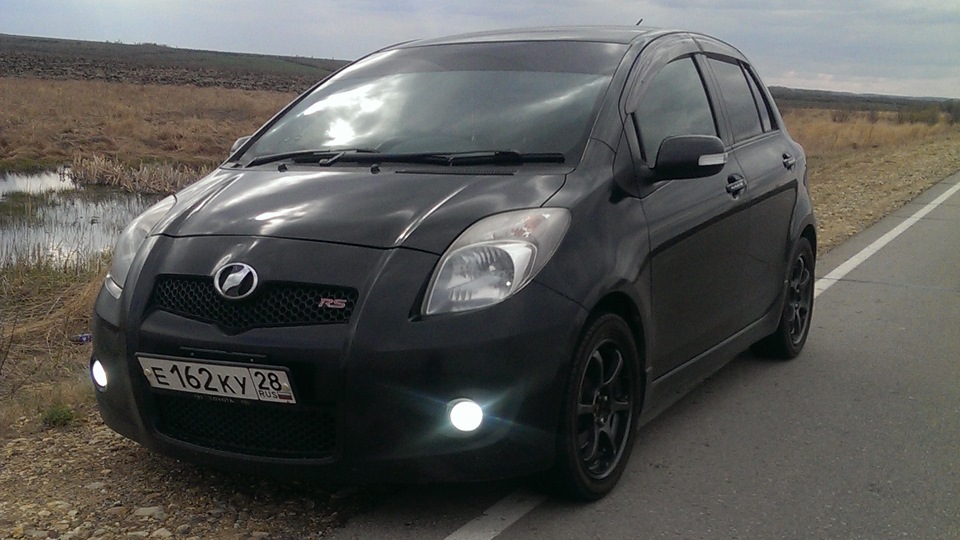 Toyota Vitz RS 2010 года