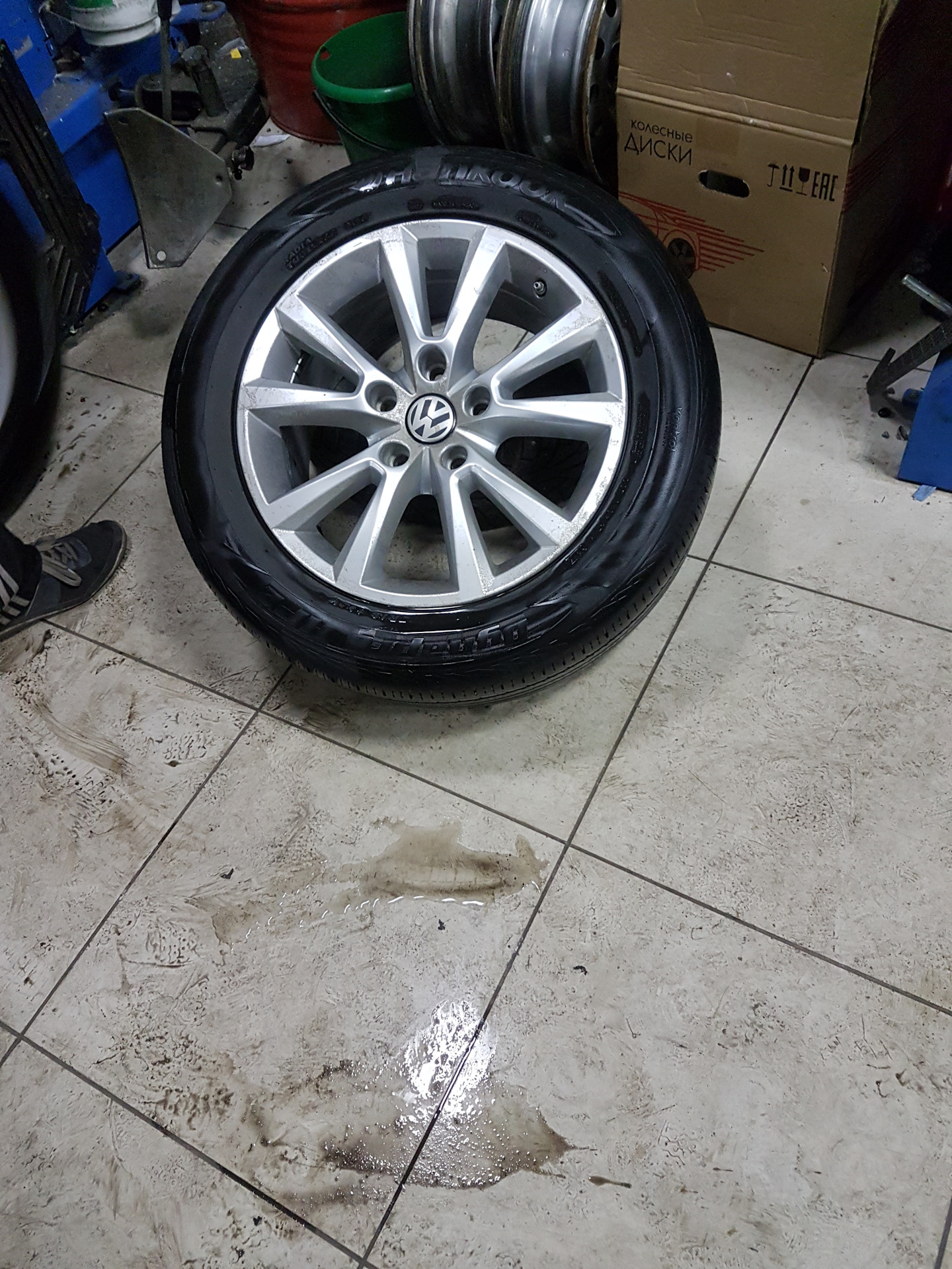 Колеса r18 инфинити фх. Колеса mitsubishi pajero r18. 5j r18 265-35. Колеса jdm r18 5/114,3. Диски hre p200 r18.