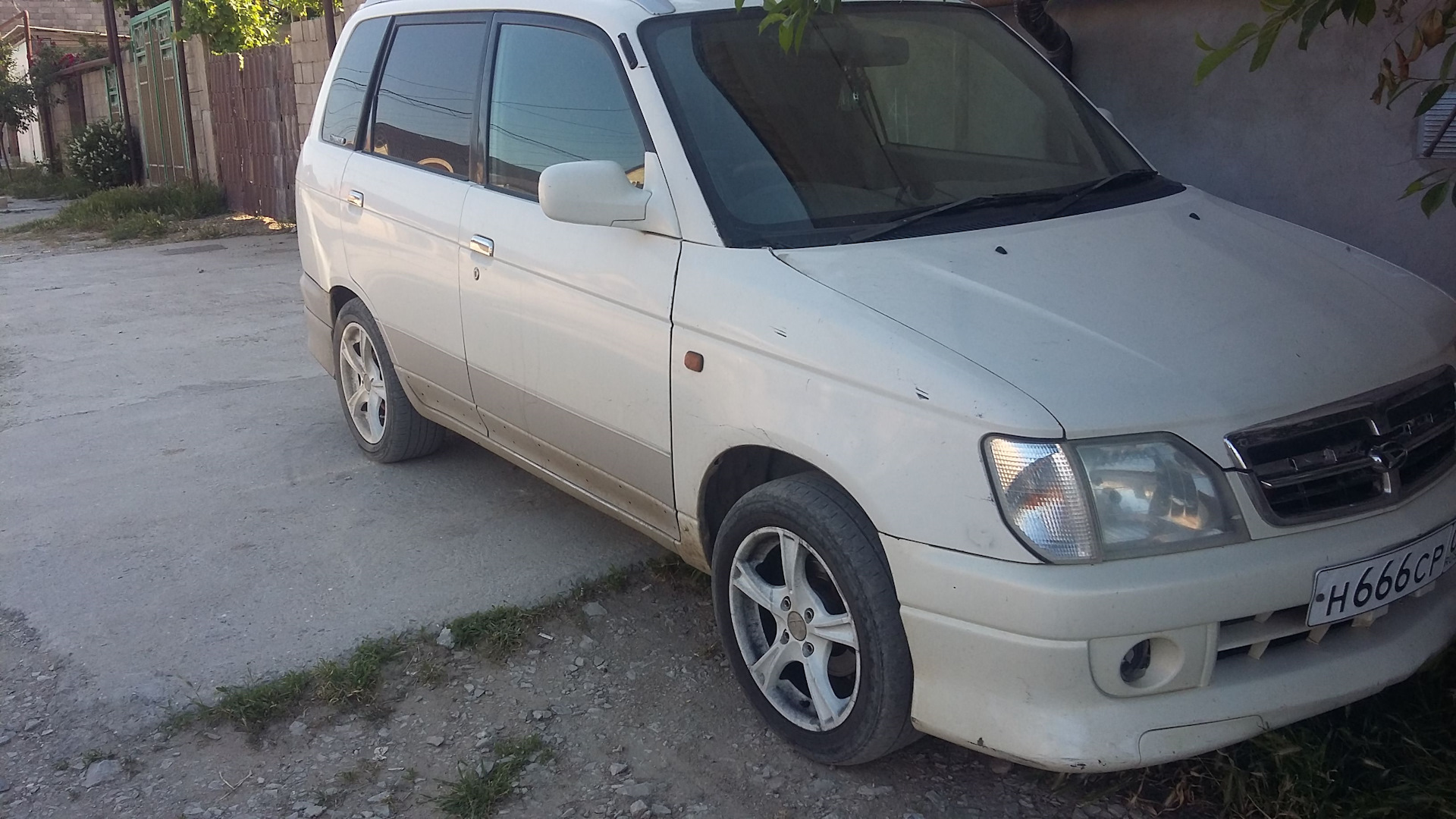 Daihatsu pyzar аналог toyota