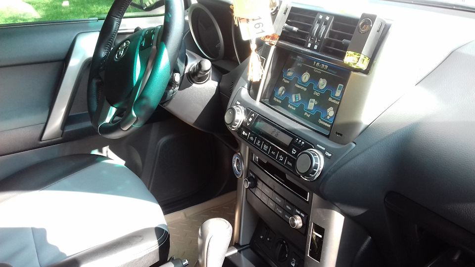 поставил головное устройство Intro CHR-2279PR на Прадо 150 — Toyota ...