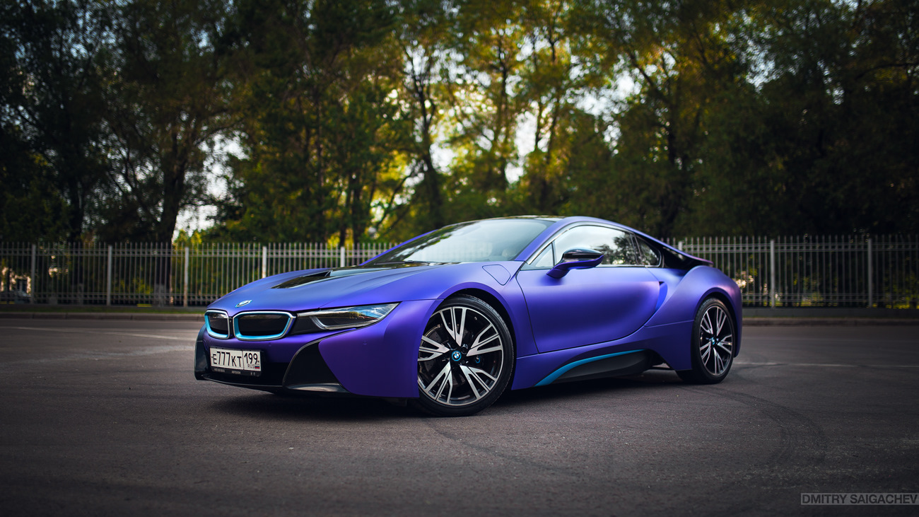 БМВ зеленая матовая i8