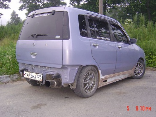 nissan cube z 10