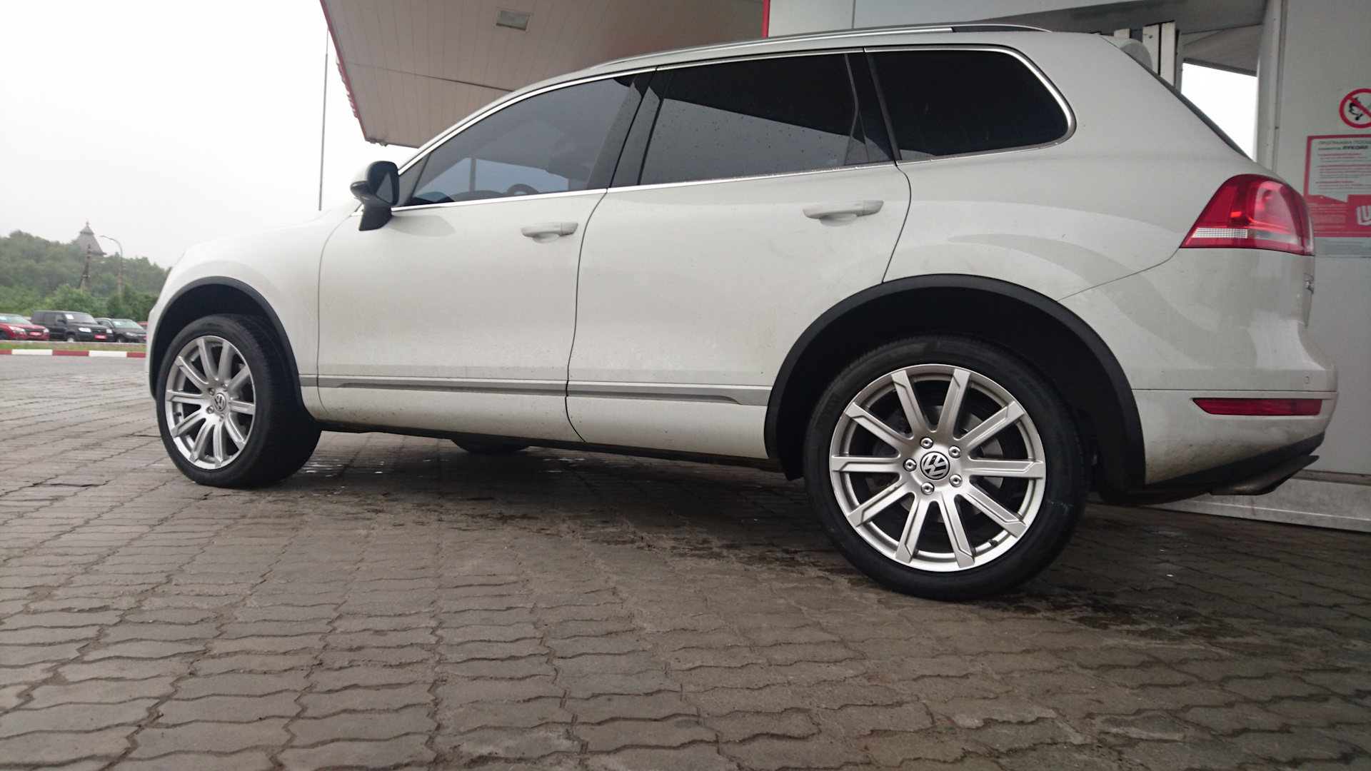 20 диски. Touareg NF диски r20. R20 Туарег NF. Колеса 295/40/20 Туарег. 275 40 R20 на Туарег NF 2.