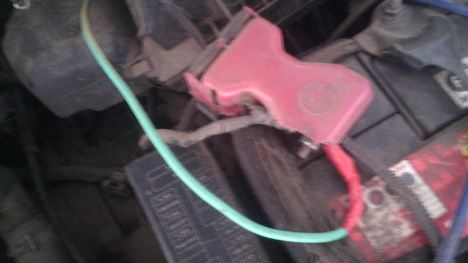 замена проводов для сабвуфера — Nissan AD (Y11), 1,3 л, 2002 года ...