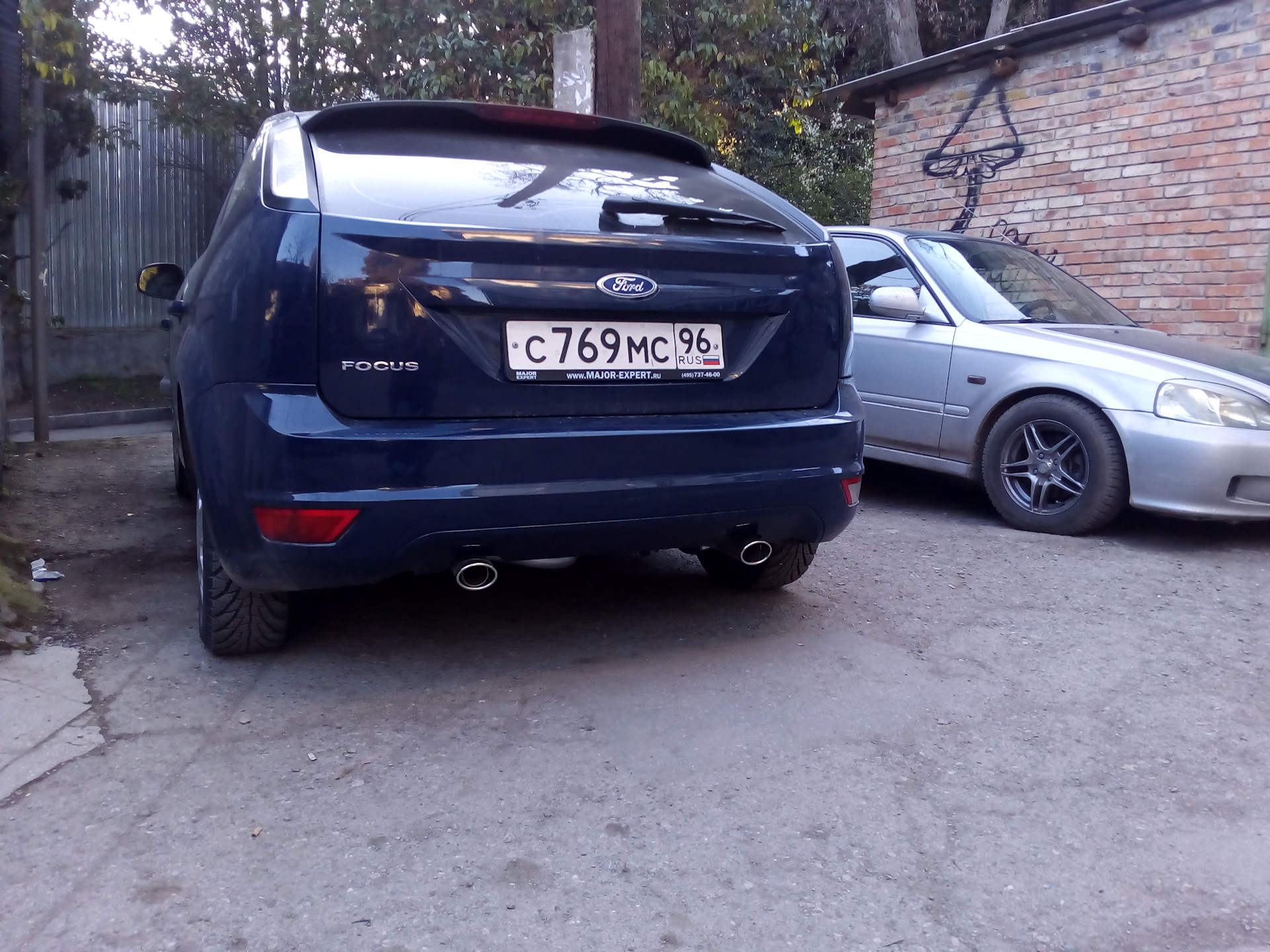 Ford focus 3 st выхлоп. St выхлоп ford focus. выхлоп форд фокус 2 седан. выхлоп форд фокус 3 2. форд фокус выхлоп.