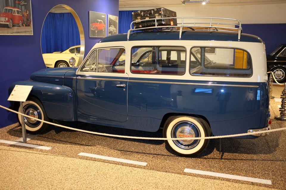 Volvo pv445