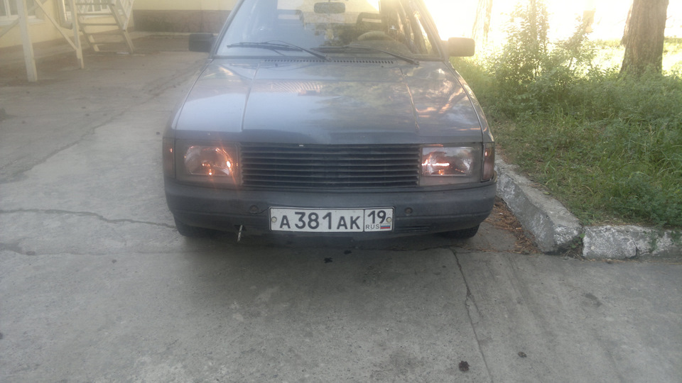 Габариты в поворотники. — Москвич 2141, 1,7 л, 1994 года | стайлинг ...