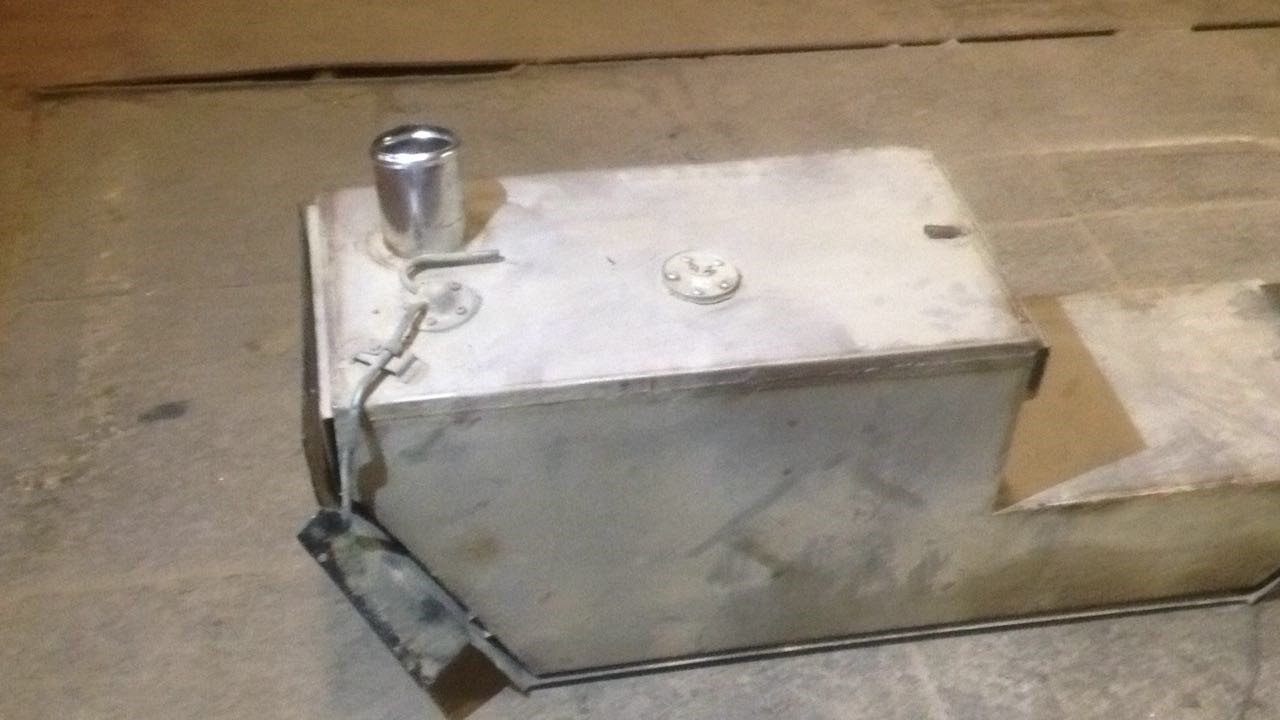Бак из нержавейки 1 м. Как самому сделать бак. Куб для самогонного аппарата 100 литров. Как самому сделать бак. Топливный бак своими руками.