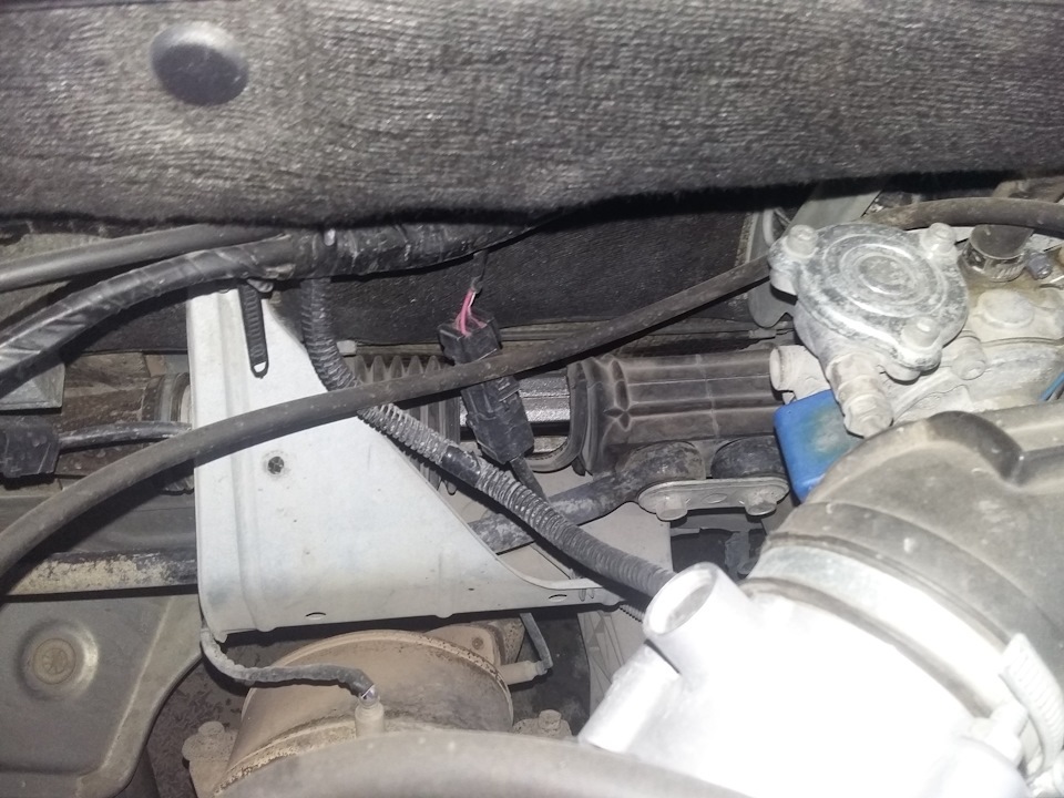 Кто менял пыльник на рулевой рейке? ? — Lada Калина 2 универсал, 1,6 л ...