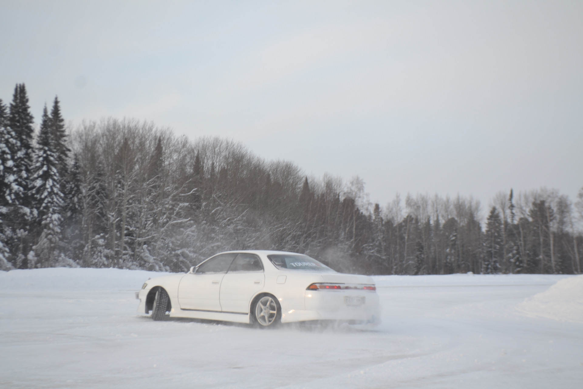 Toyota Mark 2 90 зимой