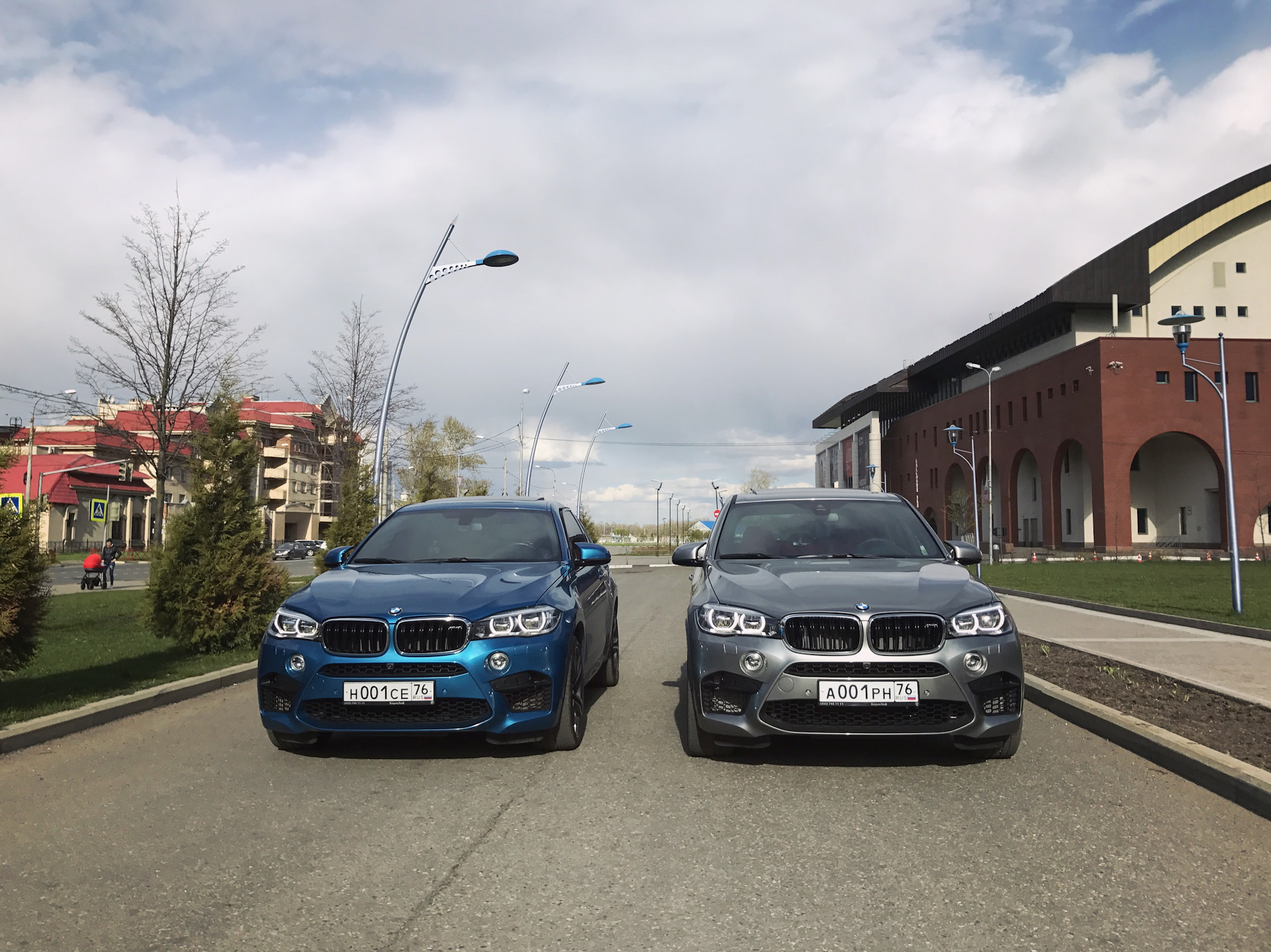 X5 vs x6. BMW x5 vs x6. X5m vs x6m. X5 vs x6 vs x7. X6 vs x5 2010.