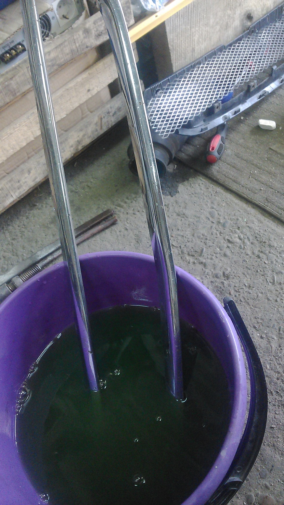 Перекрас решетки радиатора или снятие хрома с пластика — Honda Civic ...