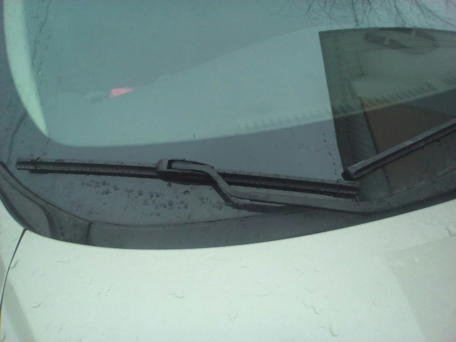 Щетки стеклоочистителя — Nissan Almera V (G11/15), 1,6 л, 2015 года ...