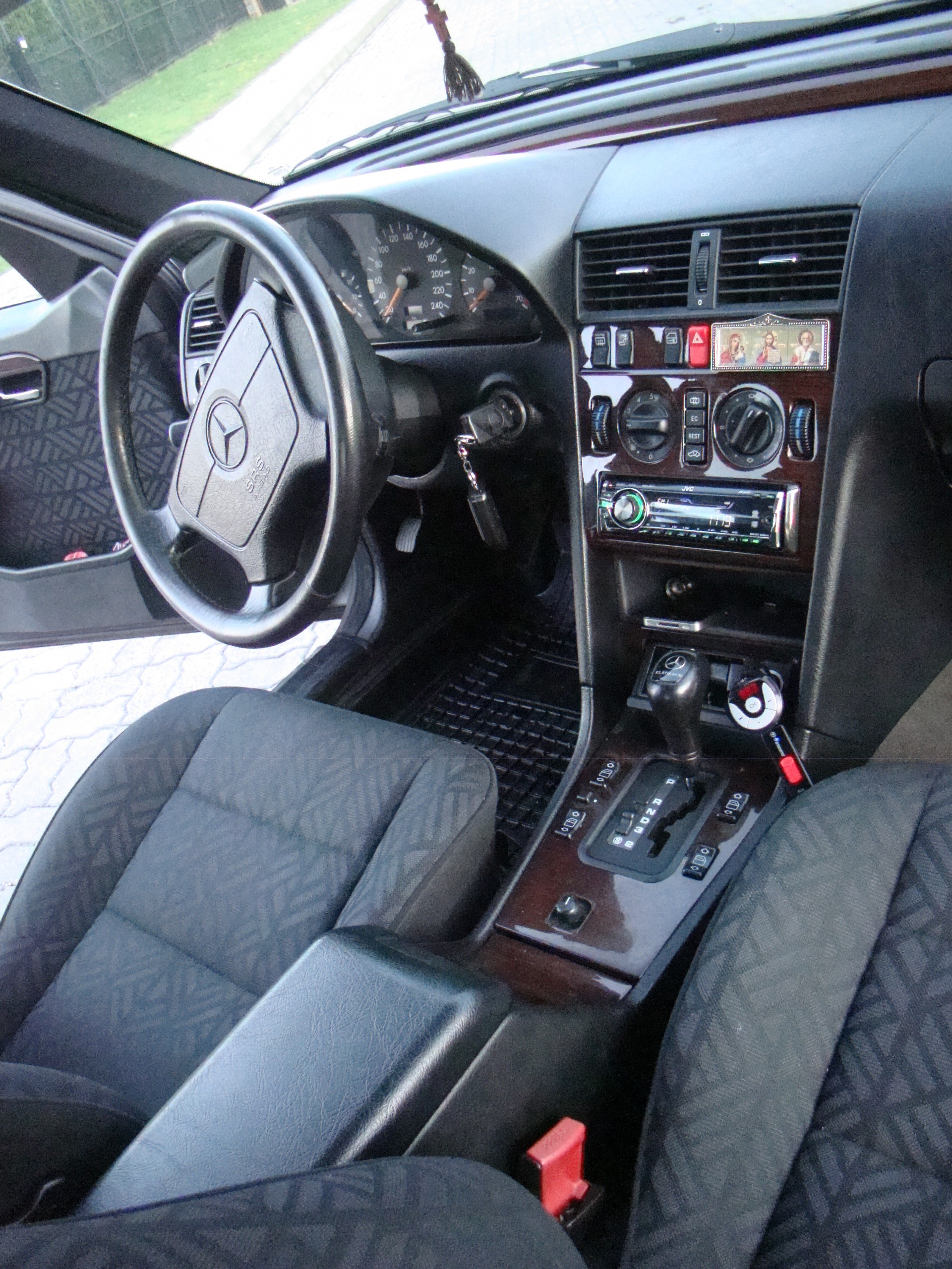 Mercedes Benz w202 Interior