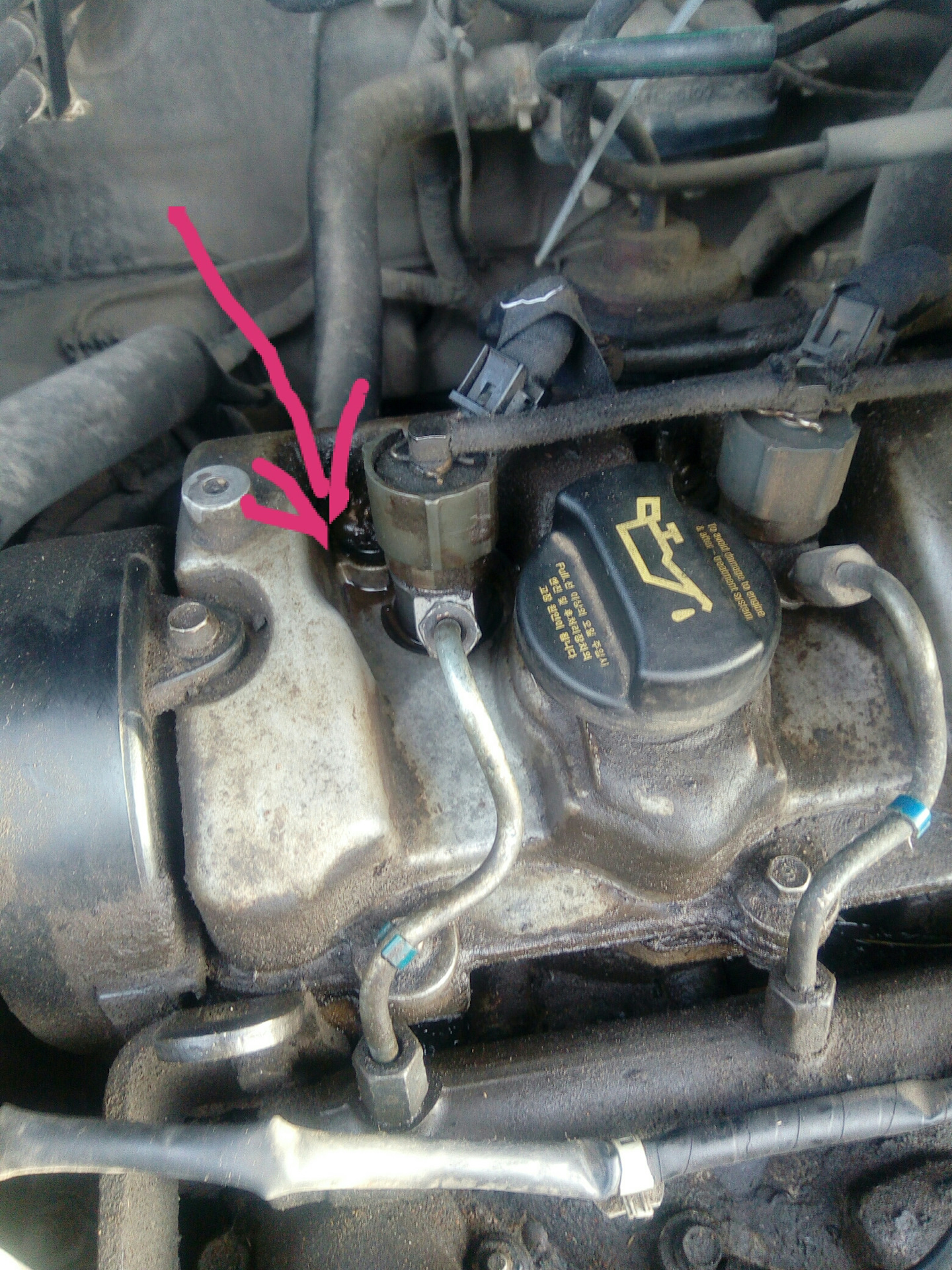 Солярка вокруг форсунки — Hyundai Santa Fe (1G), 2 л, 2008 года ...