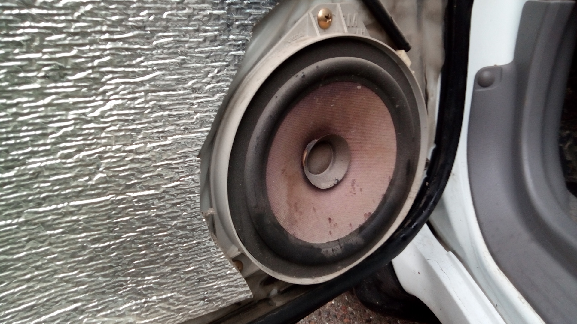 передние динамики в субару аутбек 2008. субару акустика. субару акустика.