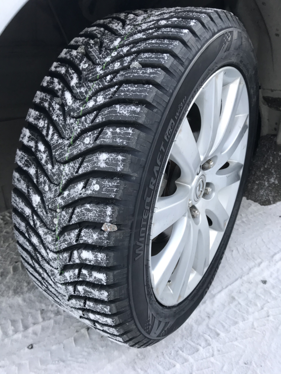 Kumho WinterCraft Ice WI31 215/50 R17 95T — Mitsubishi Lancer X, 1,8 л ...