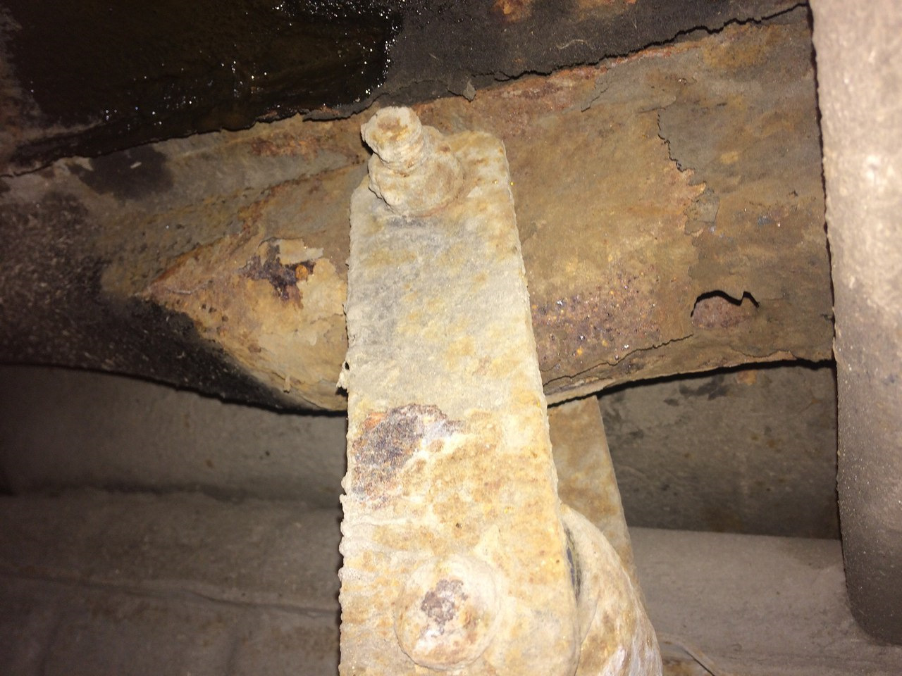 сгнили лонжероны приора. сгнил лонжерон волга. сгнил лонжерон. сгнил лонжерон ваз 2114. ремкомплект задних лонжеронов w123.