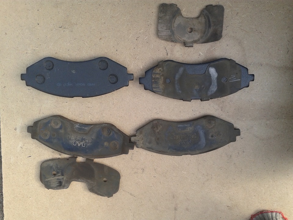 Замена передних тормозных колодок на Нексии — DRIVE2