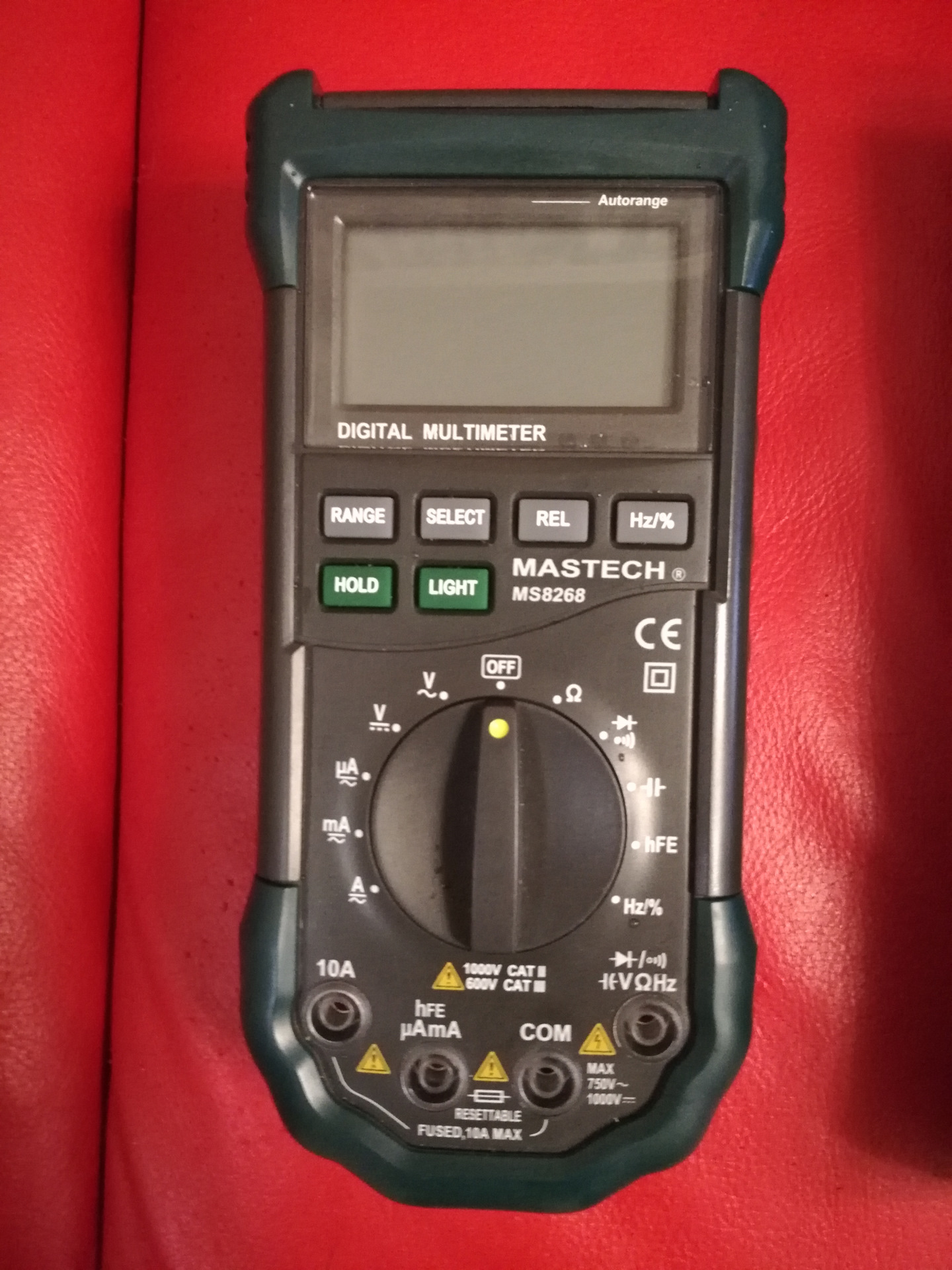 Разбираемся с бортовым напряжением KIA RIO (Мультиметр MASTECH MS8268 ...