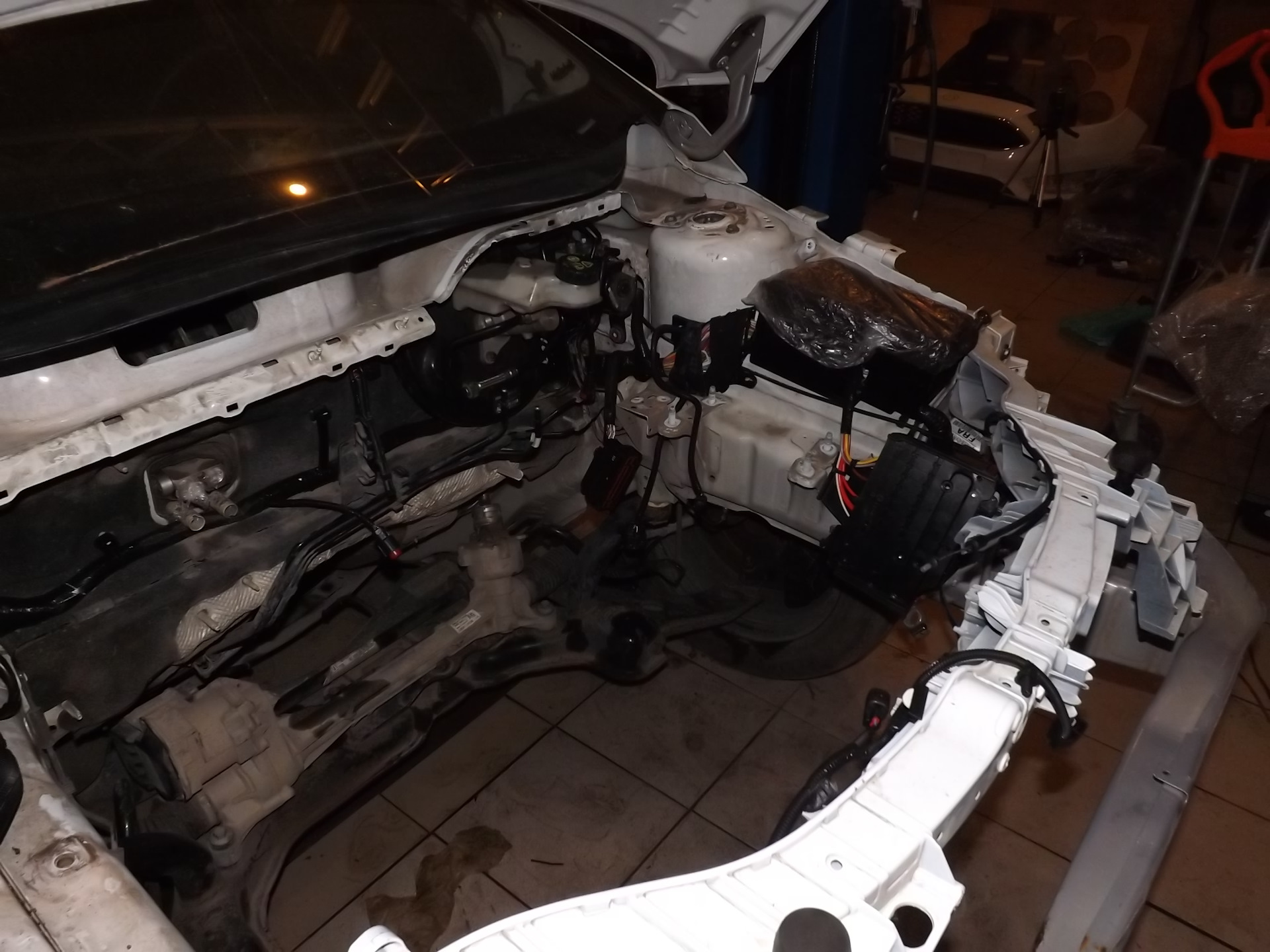 Установка проводки и гтц с модулем абс — Ford Focus Wagon III, 2,5 л ...
