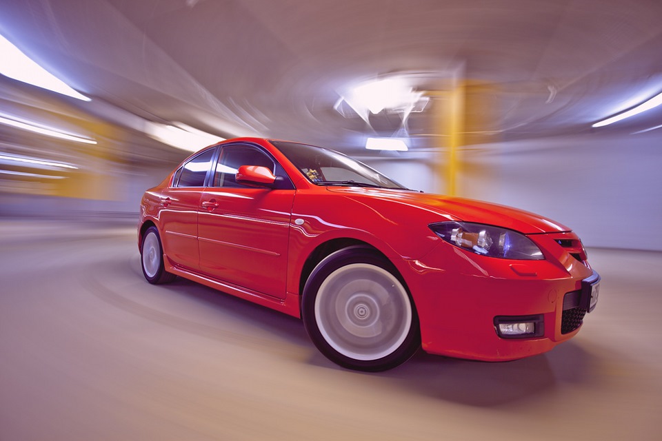 Мазда спорт режим. Мазда 3 флеш эдишн 2008. Мазда 3 БК Flash Edition. Mazda с разными дверями Mercedes Benz. Маздоводы.