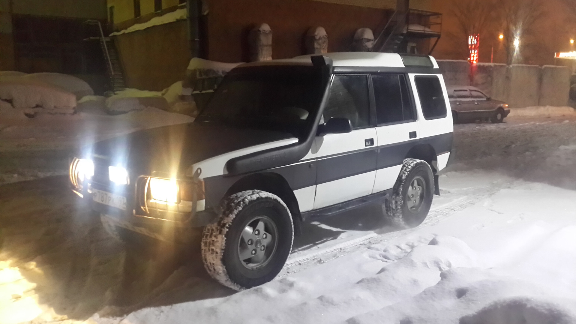 Land Rover Discovery I 3.9 бензиновый 1995 | 1 V8 Тысячелетний сокол на  DRIVE2