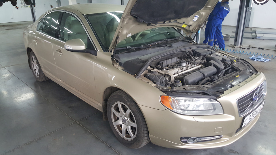 Фото в бортжурнале Volvo S80 (2G)