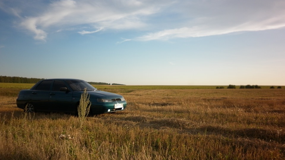 Lada 2110 "зеленый металик"