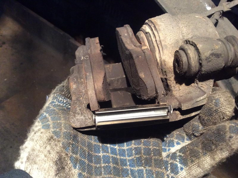 направляющие колодок w166. направляющие колодок w166. направляющие колодок tahoe 216. направляющие колодок мото. направляющие пластины тормозных колодок пежо 408 задние.