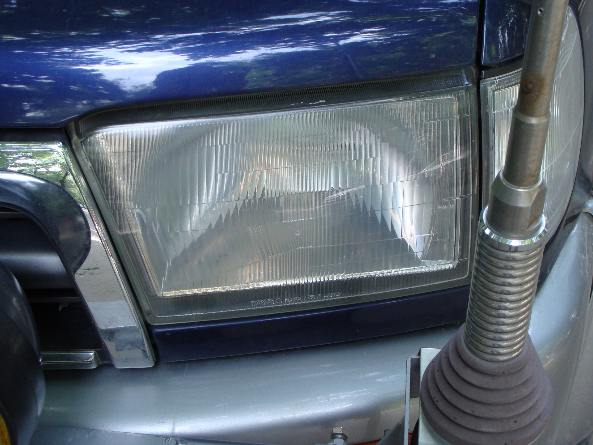 головной свет toyota hilux головной свет toyota hilux