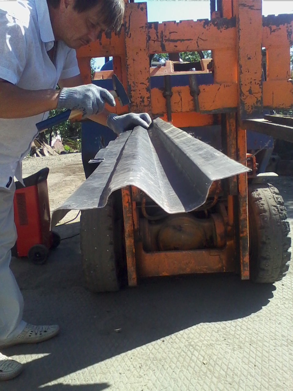 Изготовление замены сгнившей опоры рамки лобового стекла. — ARO 10, 1,4 ...