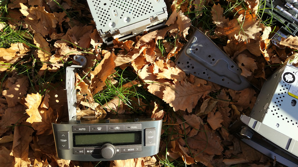 Фото в бортжурнале Toyota Avensis II