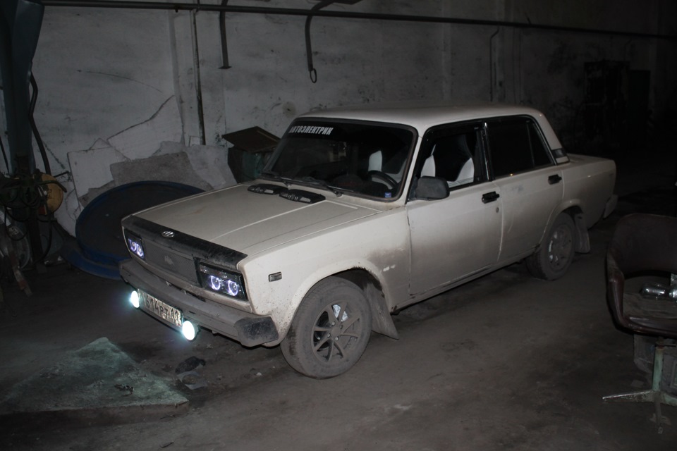Установка ксенона в противотуманные фары — Lada 2105, 1,6 л, 1990 года ...