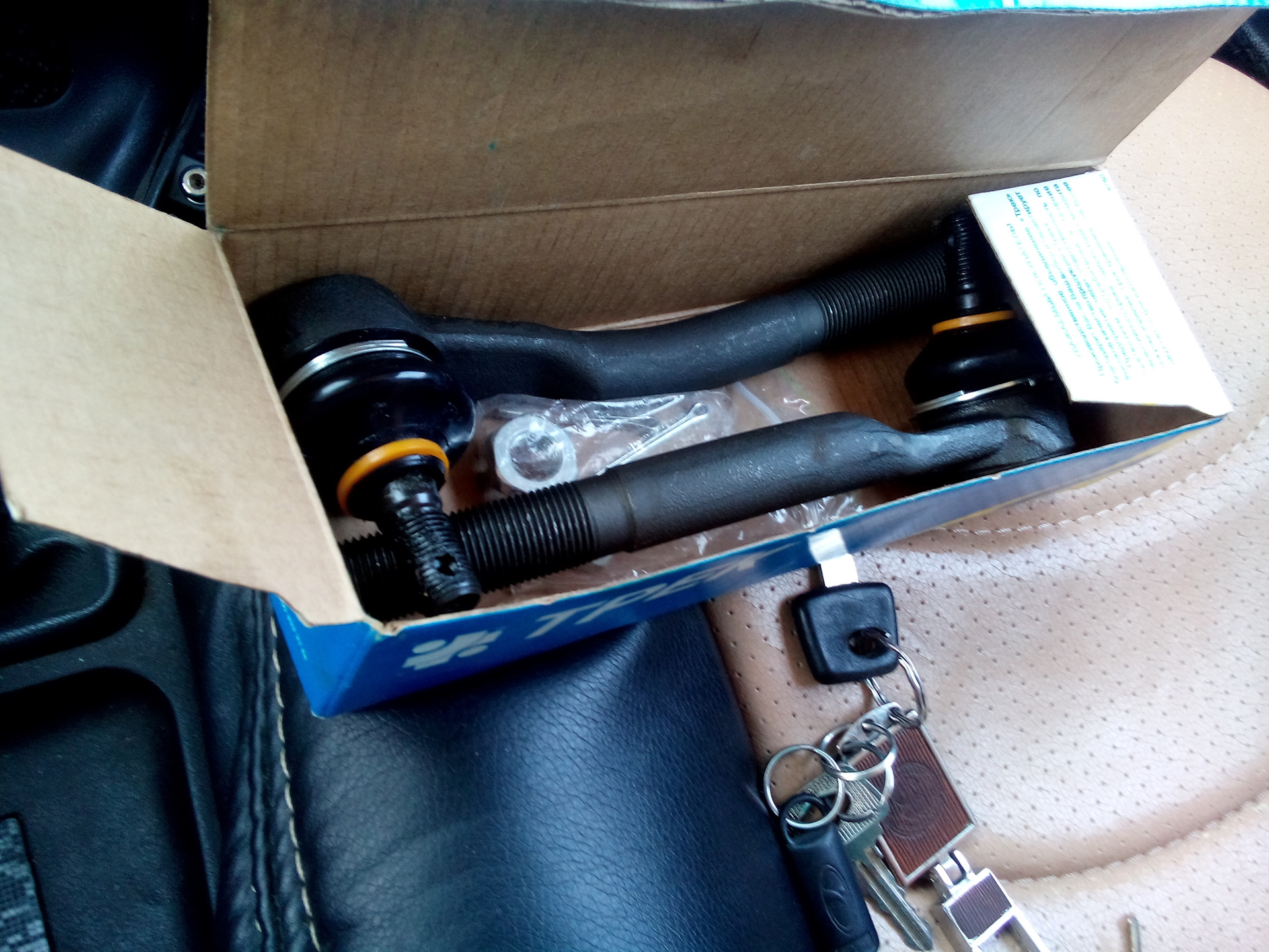 стук в передней подвеске . — Lada 2114, 1,5 л, 2004 года | визит на ...