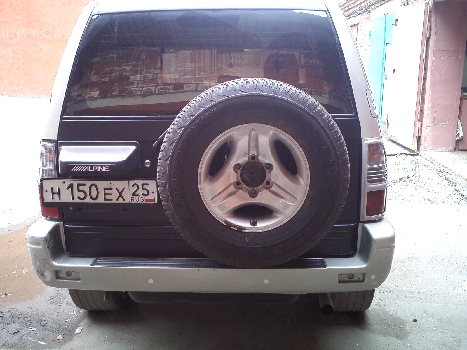 A little new wrapped with a film etc - Toyota Land Cruiser Prado 27 L 2000
