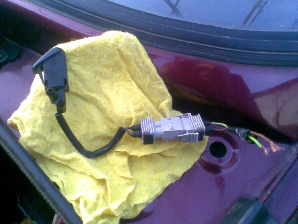 Установил форсунку омывателя лобового стекла от e39) — ЗАЗ 1103, 1,4 л ...