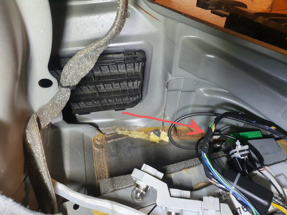 Фото в бортжурнале Volvo S60 (1G)