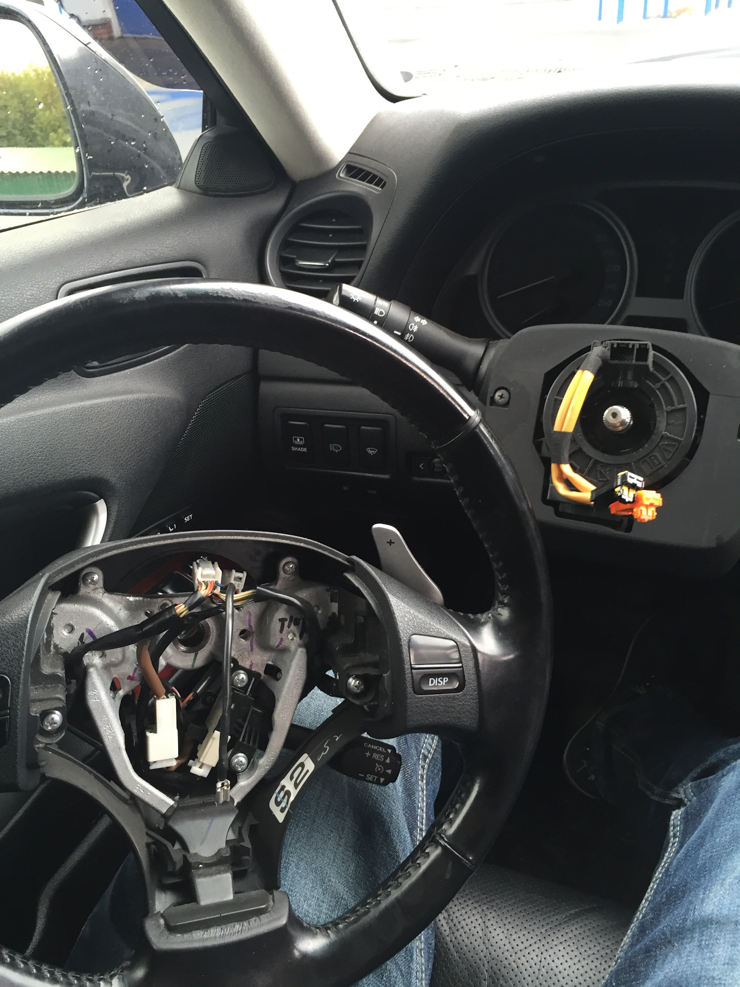 Лексус rx 2 руль. Как снять руль лексус. Крепление руля lexus nx. Rx300 руль. Мультируль королла 150.