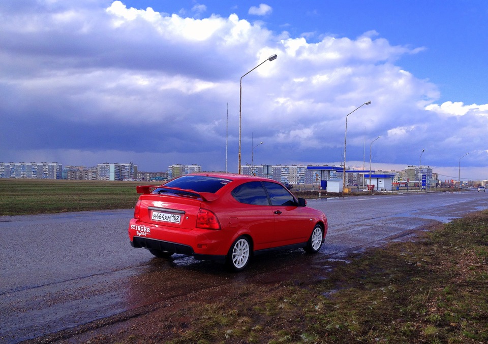 Lada Priora Coupe оранжевая