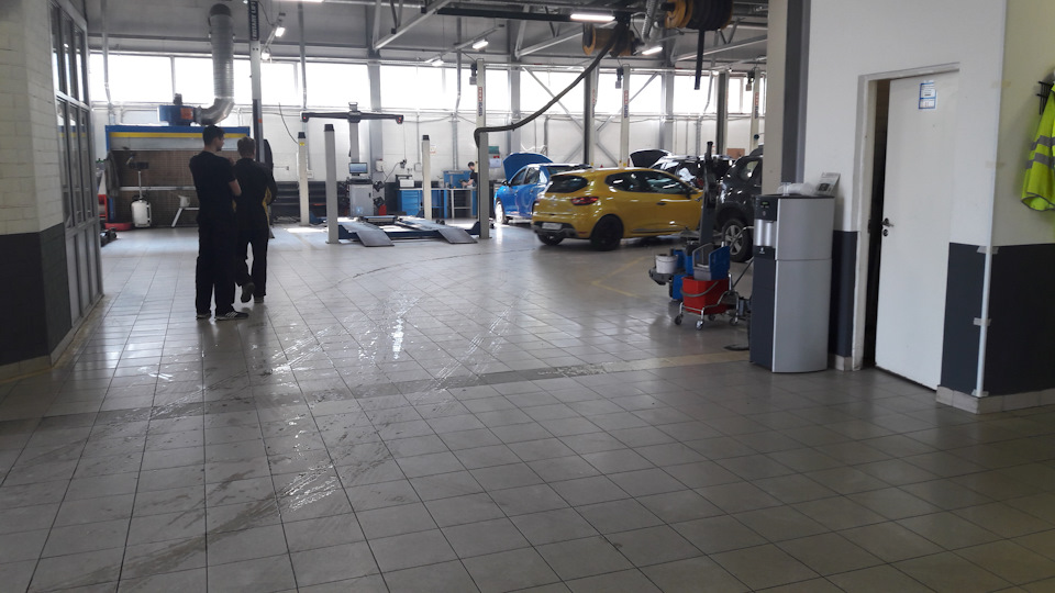 #1 ОД Петровский — Renault Clio IV Sport, 1,6 л., 2014 года | визит на ...